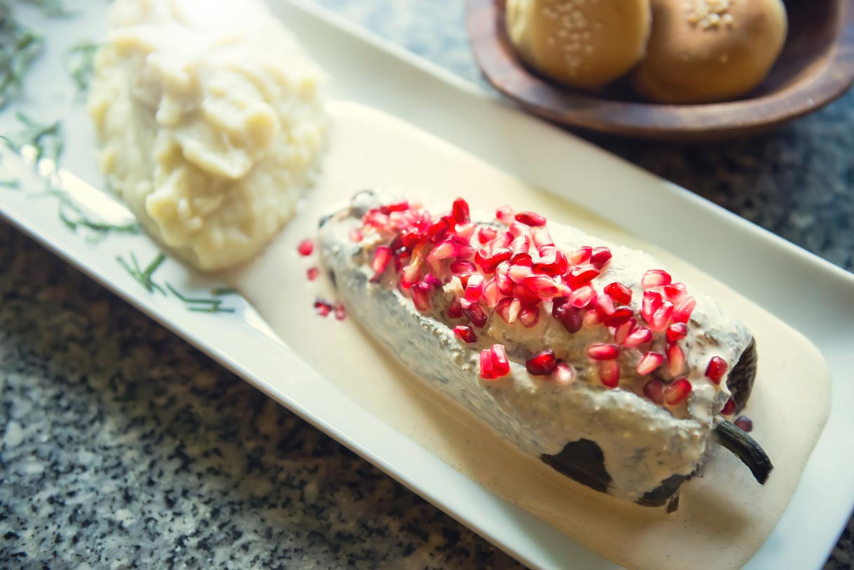 Del ejército al paladar, los chiles en nogada, toda una tradición en fiestas patrias